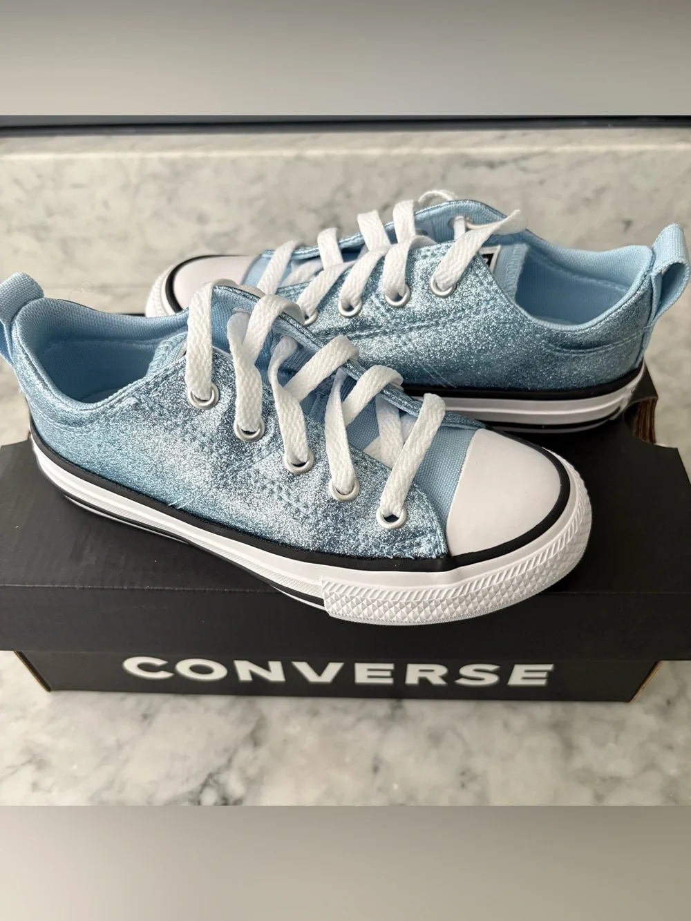 Converse Chuck Taylor All Star Madison Ox Blue Glitter Lace Up Shoe 11 12 or 2 Y
